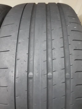 235/40 R19 Yokohama Advan Sport V107 235/40 R19 Yokohama Advan Sport V107