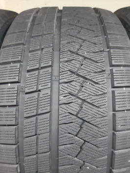 225/40 R19 255/35 R19 Triangle Snowlink TWT02