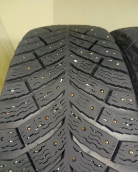 205/65 R16 Michelin X-Ice North 4 205/65 R16 Michelin X-Ice North 4