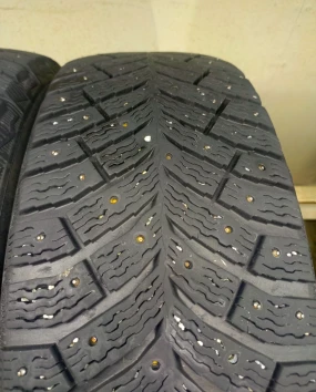 205/65 R16 Michelin X-Ice North 4 205/65 R16 Michelin X-Ice North 4