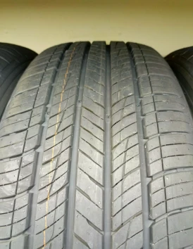 265/65 R17 Kumho Crugen HP71