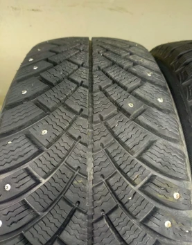 215/55 R17 BFGoodrich  G-Force Stud