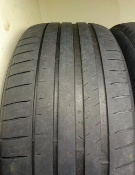 235/50 R18 235/50 R18