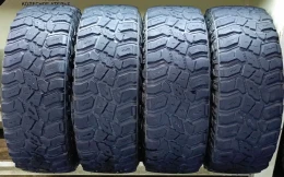 285/70 R17 Cooper Discoverer STT Pro  LT