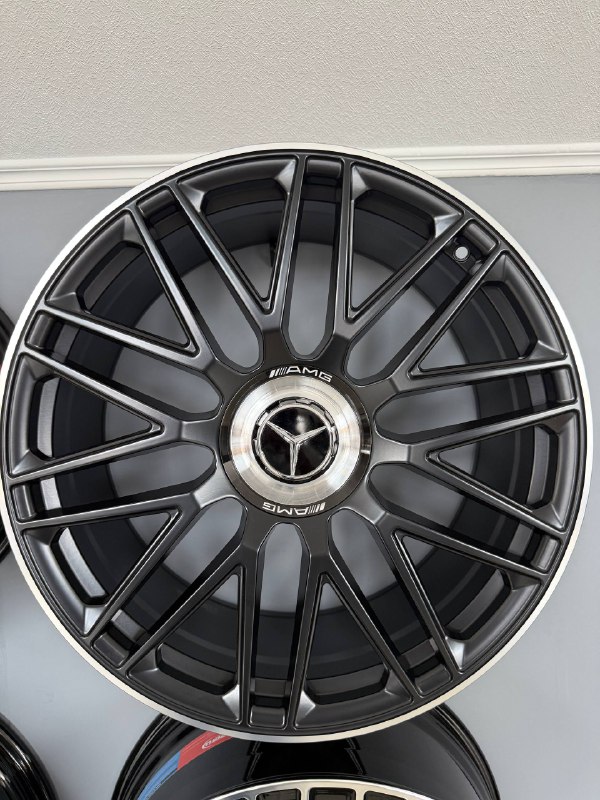 RGW 10 x 21 5 * 112 ET: 42 Dia 66.6 Matte Black Lip