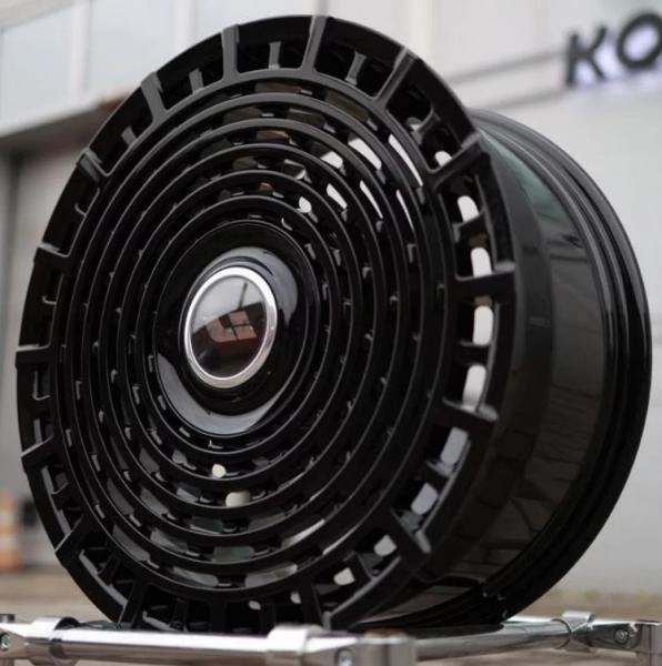Forged 9,5x20 5*120 Et:45 Dia:62,5 Gloss Black