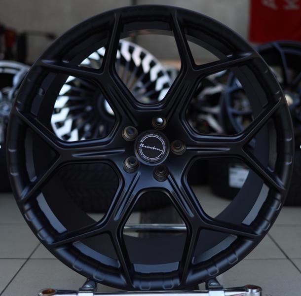 Forged 10x22 5*112 Et:30 Dia:66,6 Satin Black