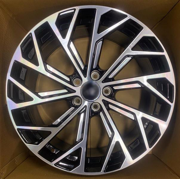 Replica FR 8,5x19 5*112 Et:35 Dia:66,5 Black Machined Face