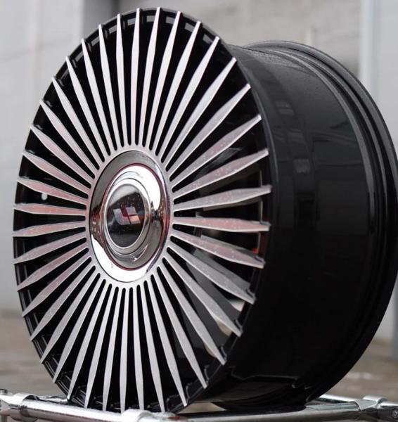 Forged 9,5x22 5*120 Et:40 Dia:62,5 Gloss Black Face