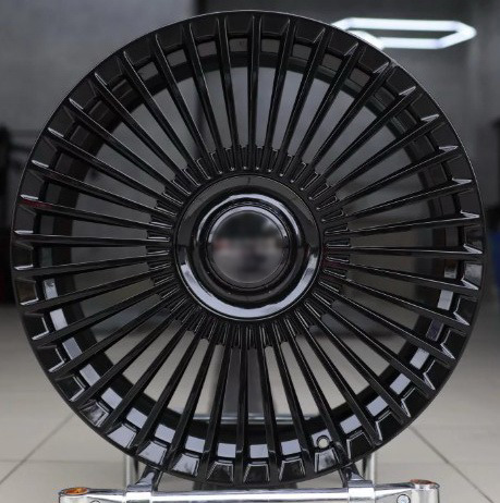 Forged 9,5x22 5*120 Et:35 Dia:72,6 Gloss Black