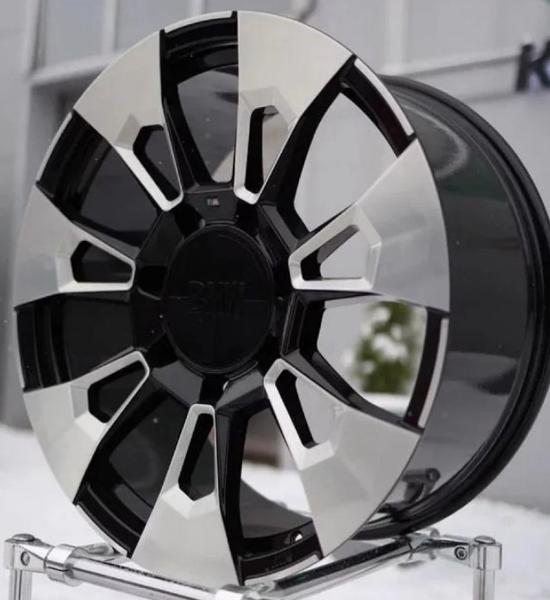 Forged 10x22 5*120 Et:21 Dia:66,6 Gloss Black Milling Spoke
