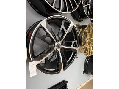 RGW MRGW116 9.5 x 22 5 * 108 ET: 38 Dia 63.3 BLACK MACHINE FACE