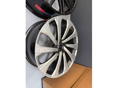 RGW MRGW118 9.5 x 22 5 * 120 ET: 40 Dia 72.6 Black Machined
