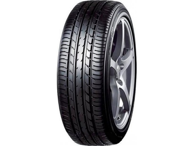 215/55 R17 94V Yokohama E70N