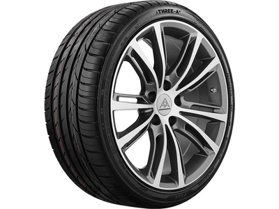 Three-A P606 225/55 R17 101W